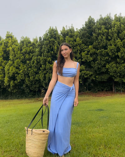 The perfect travel outfit does exist, and there are infinite ways to wear it 🐚

Wearing @creamlei...